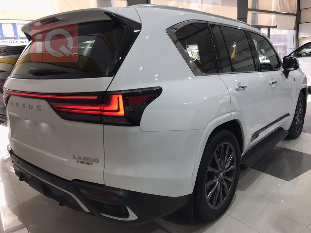 Lexus LX
